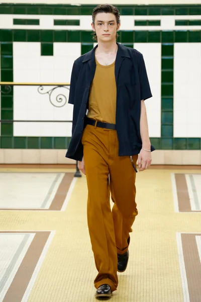 Look 14